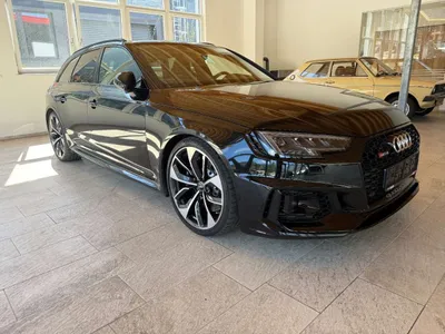 Audi A4 RS4 Avant Bild 3
