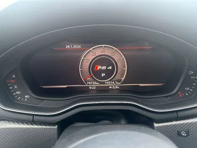 Audi A4 RS4 Avant Bild 10