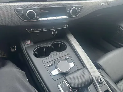 Audi A4 RS4 Avant Bild 11