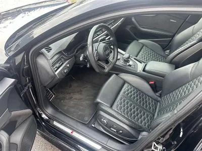 Audi A4 RS4 Avant Bild 6