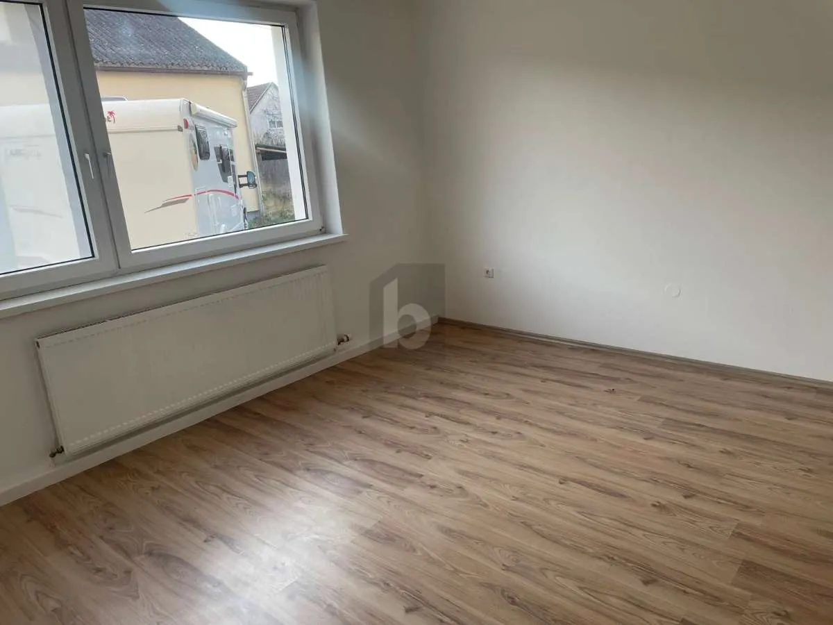 FRISCH RENOVIERT | IN RUHIGER LAGE – pohled 3