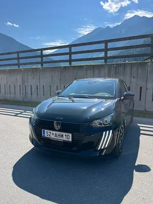 Peugeot 208 PureTech 100 S&S Allure