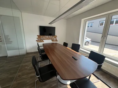 4-Zimmer-Gewerbeimmobilie mieten in Linz Land – 90 m², € 12 – Bild 1 von 8