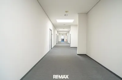 1-Zimmer-Gewerbeimmobilie mieten in Salzburg-Umgebung – 26 m², € 338 – Bild 6 von 13