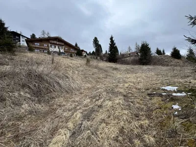 Immobilie kaufen in Feldkirchen – 1 096 m², € 219.000 – Bild 2 von 3