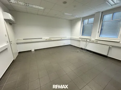 3-Zimmer-Gewerbeimmobilie mieten in Graz-Umgebung – 86 m², € 1.267 – Bild 7 von 10