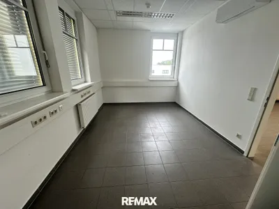 3-Zimmer-Gewerbeimmobilie mieten in Graz-Umgebung – 86 m², € 1.267 – Bild 8 von 10