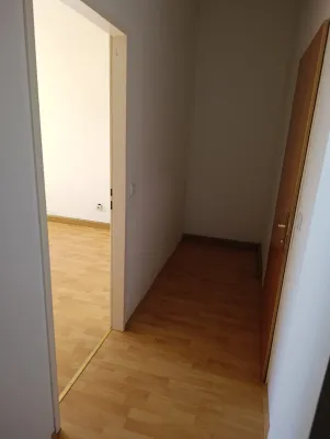 2-Zimmer-Wohnung mieten in Bruck-Mürzzuschlag – 42 m², € 390 – Bild 2 von 5