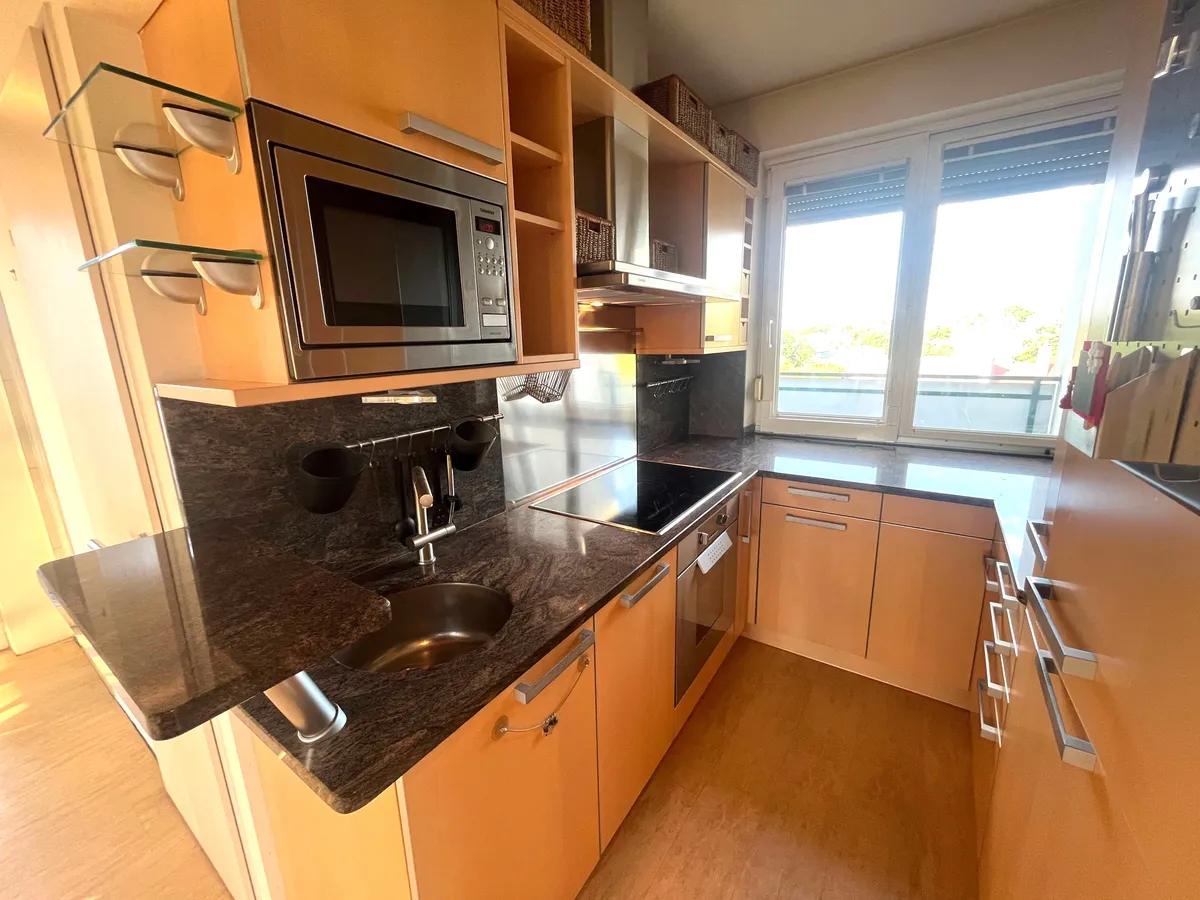 Entzückende DG-Wohnung mit 2 großzügigen Terrassen - Ansicht 3