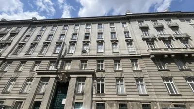 Gewerbeimmobilie mieten in Wien – 513 m², € 21