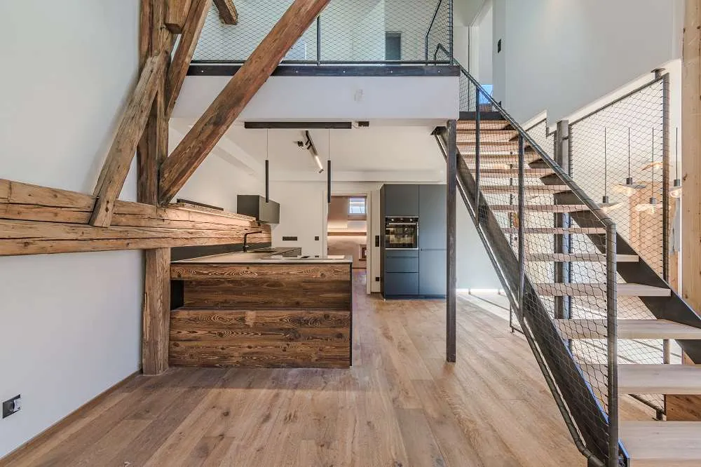 Dachgeschossmaisonette für Anspruchsvolle - Ansicht 2
