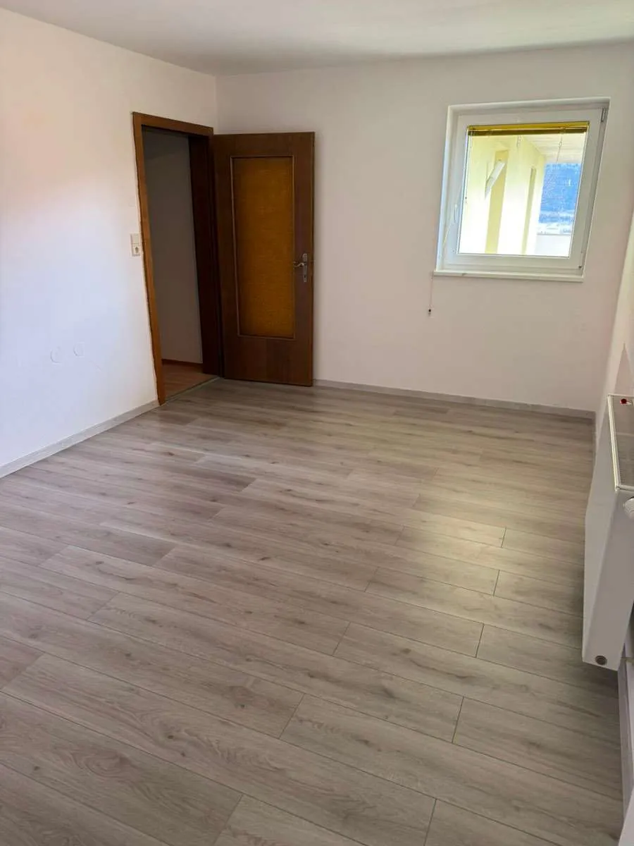 Studenten aufgepasst: Wohnung für 4er WG in Thaur provisionsfrei - Ansicht 2