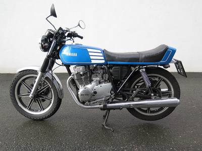 Yamaha XS 400
