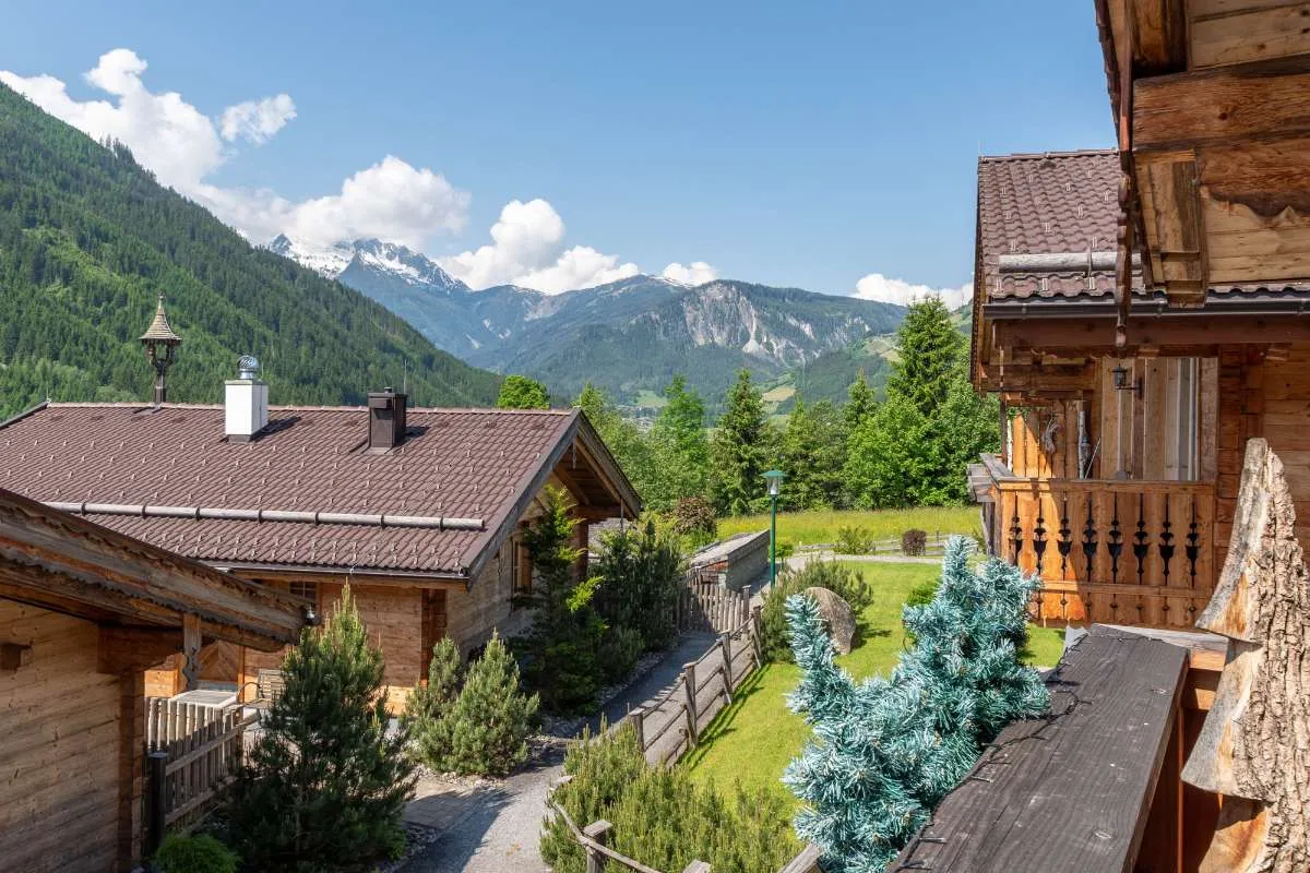 Traumhaftes Chalet mit touristischer Vermietungsmöglichkeit ( 05125 ) - Ansicht 2