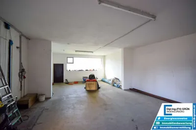 16-Zimmer-Immobilie mieten in Vöcklabruck – 480 m², € 12.828 – Bild 42 von 44
