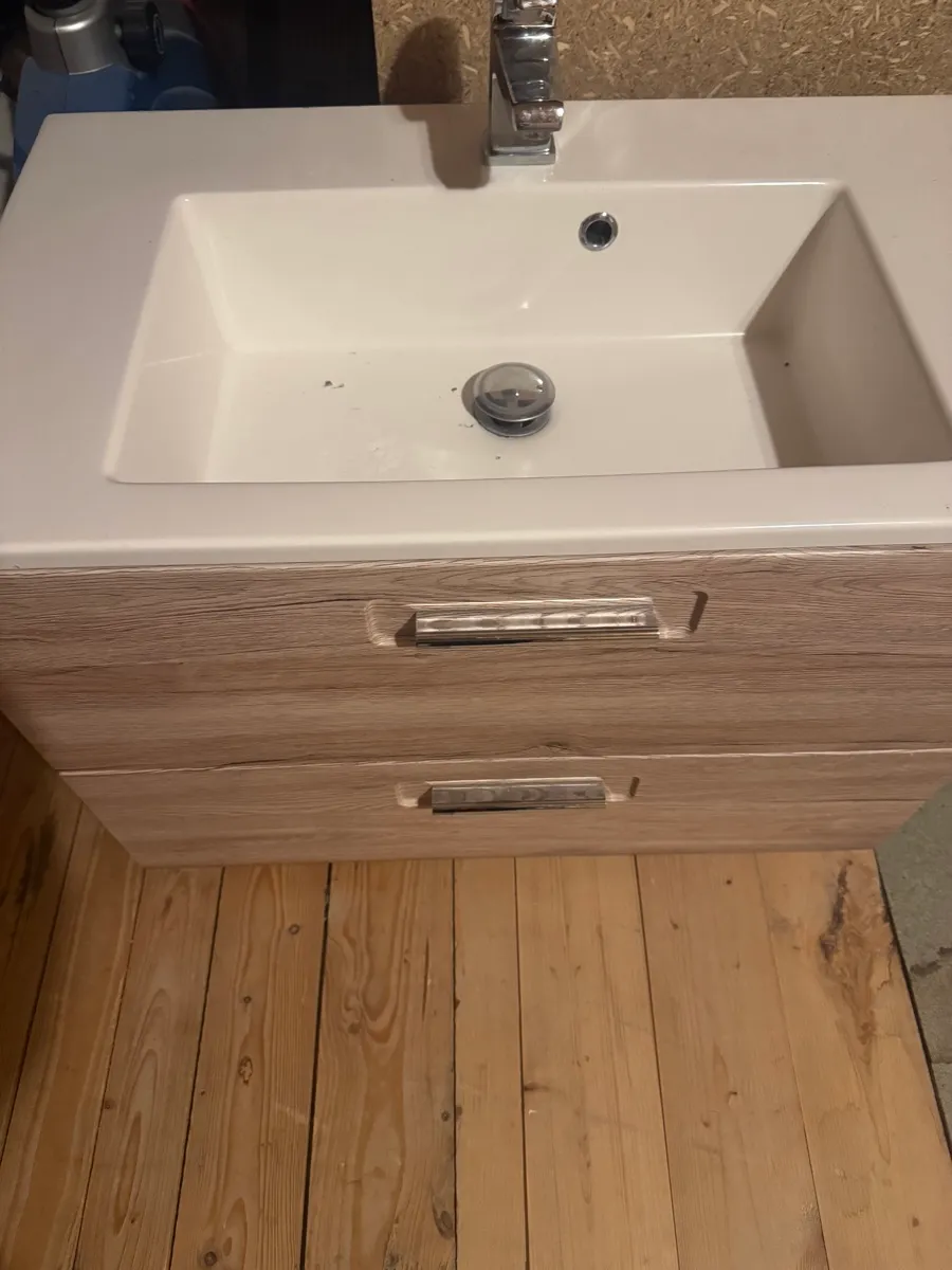 Badmöbel Set, € 200,- (4400 Steyr)