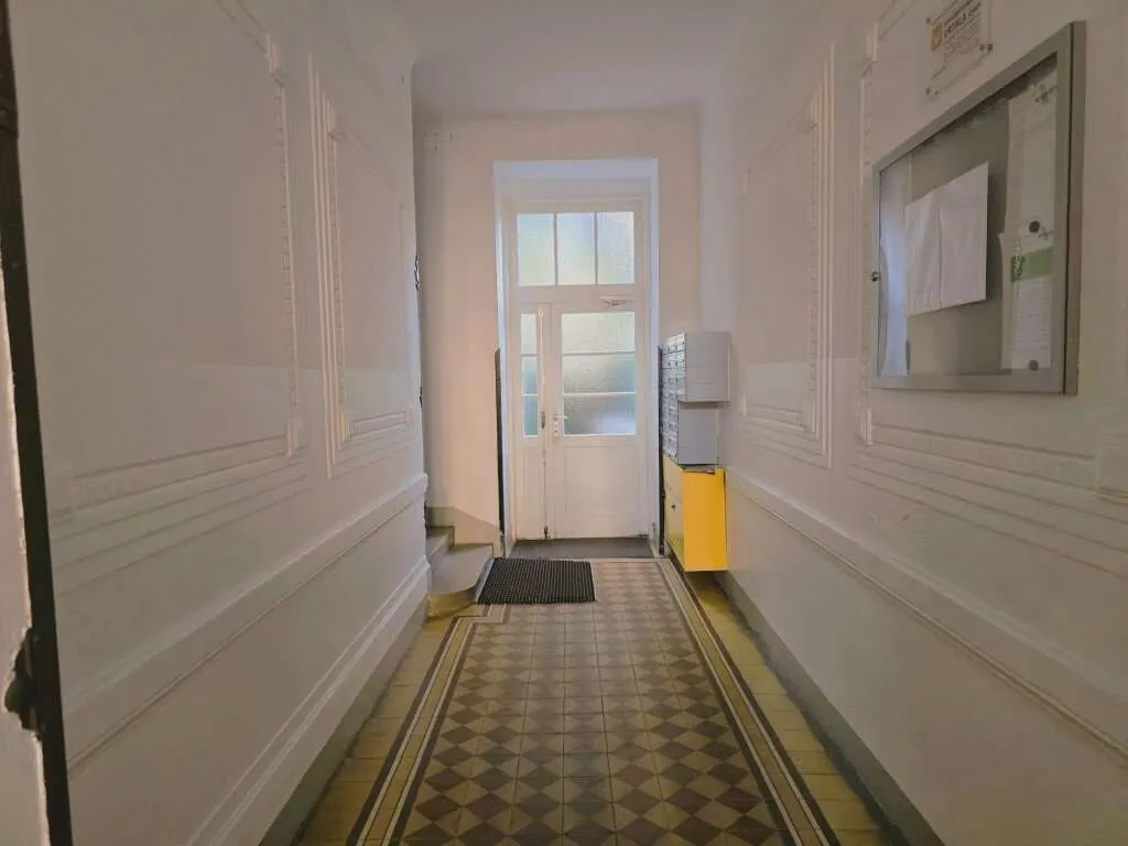 +2 Zimmer-Wohnung +separate Küche +1210 Wien in ruhiger Lage um nur EUR 199.000-,+ ! EUR 3.200 pro m²! + - Ansicht 2
