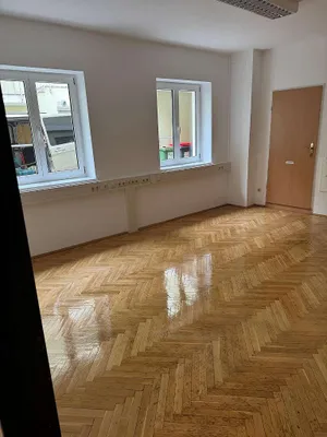 3-Zimmer-Gewerbeimmobilie mieten in Bruck an der Leitha – 94 m², € 857 – Bild 6 von 9