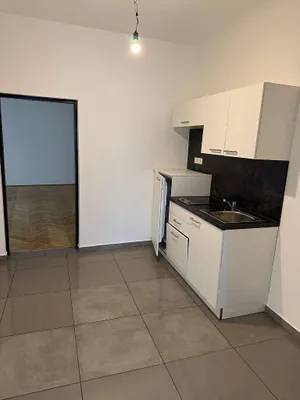 3-Zimmer-Gewerbeimmobilie mieten in Bruck an der Leitha – 94 m², € 857 – Bild 4 von 9