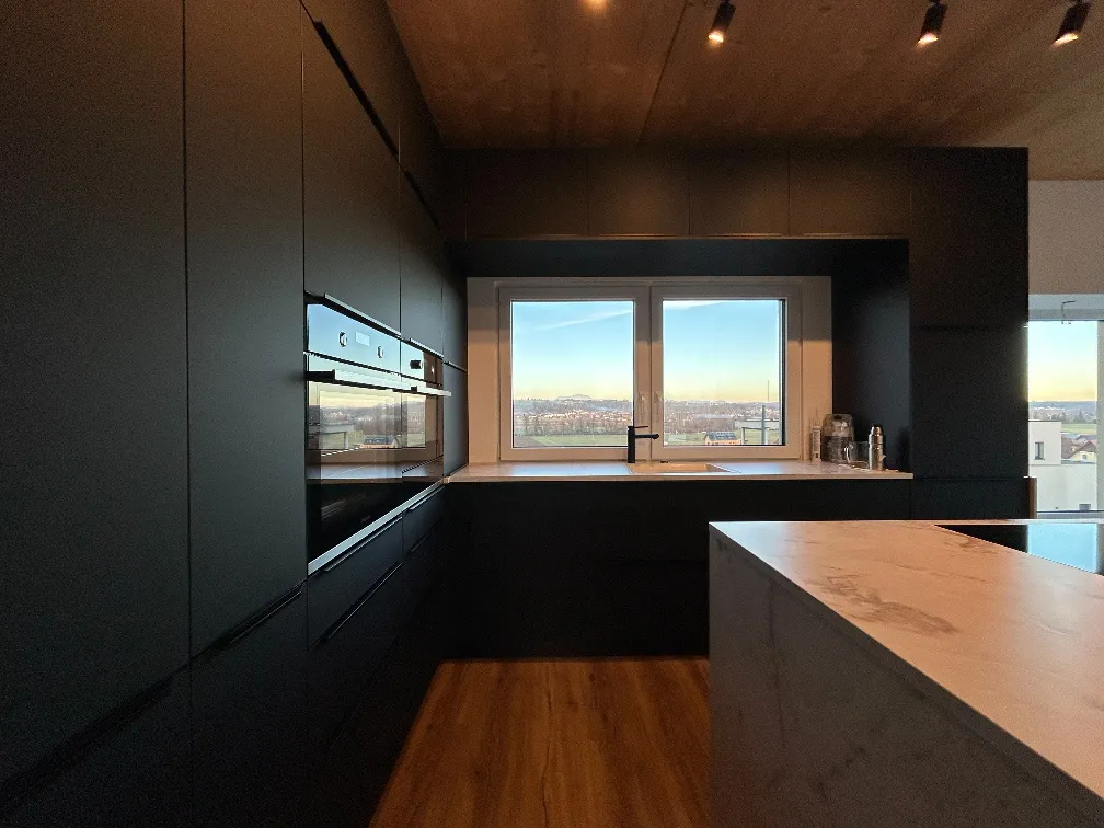 NEUE Penthousewohnung im Grünen mit Ausblick! - Ansicht 3