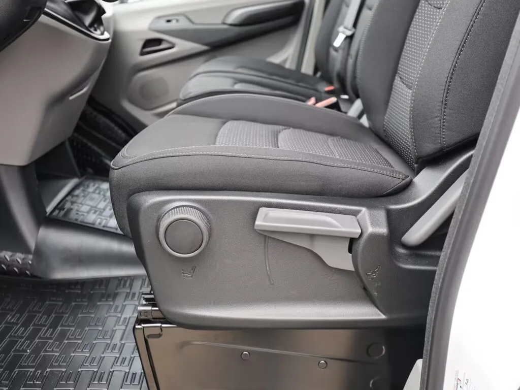 Maxus Deliver 9 Kasten 2.0 D L3H2 Transporter / Kastenwagen – Bild 5
