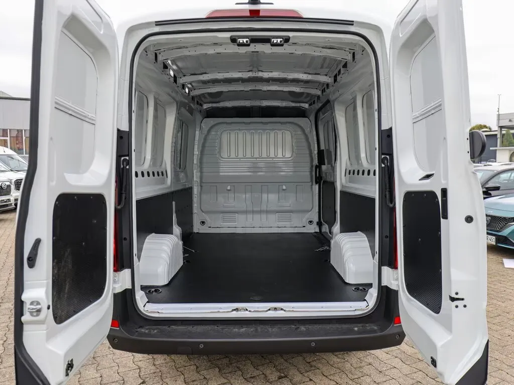 Maxus Deliver 9 Kasten 2.0 D L3H2 Transporter / Kastenwagen – Bild 18