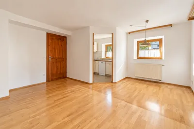 Wohnung mieten in Kitzbühel – 49 m², € 900 – Bild 2 von 8