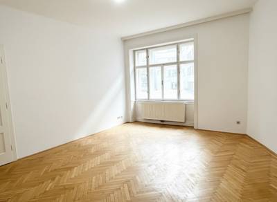 Ansprechende 3,5-Zimmer-Wohnung mit kleinem Balkon