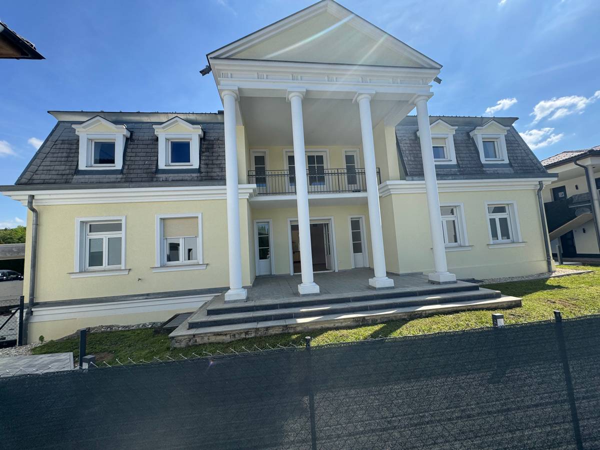 Elegante VILLA in TOP Lage am Stadtrand von Gleisdorf mit GARTEN und Poolanlage - Ansicht 2