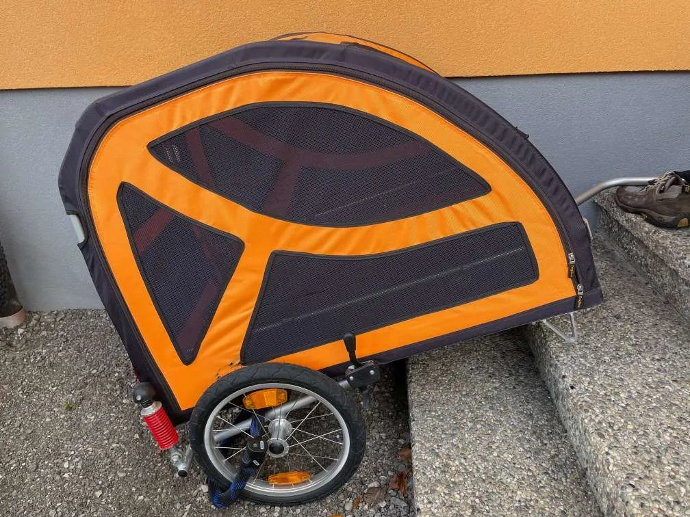 ausgefallene fahrradhelme Fahrradhelm mit Visier, Bremslicht & SOS-Alarm