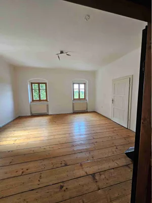5-Zimmer-Wohnung mieten in Urfahr-Umgebung – 181 m², € 1.577 – Bild 3 von 7