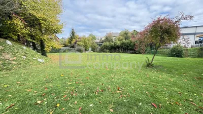 Grundstück kaufen in Vöcklabruck – 684 m², € 590.000 – Bild 2 von 3