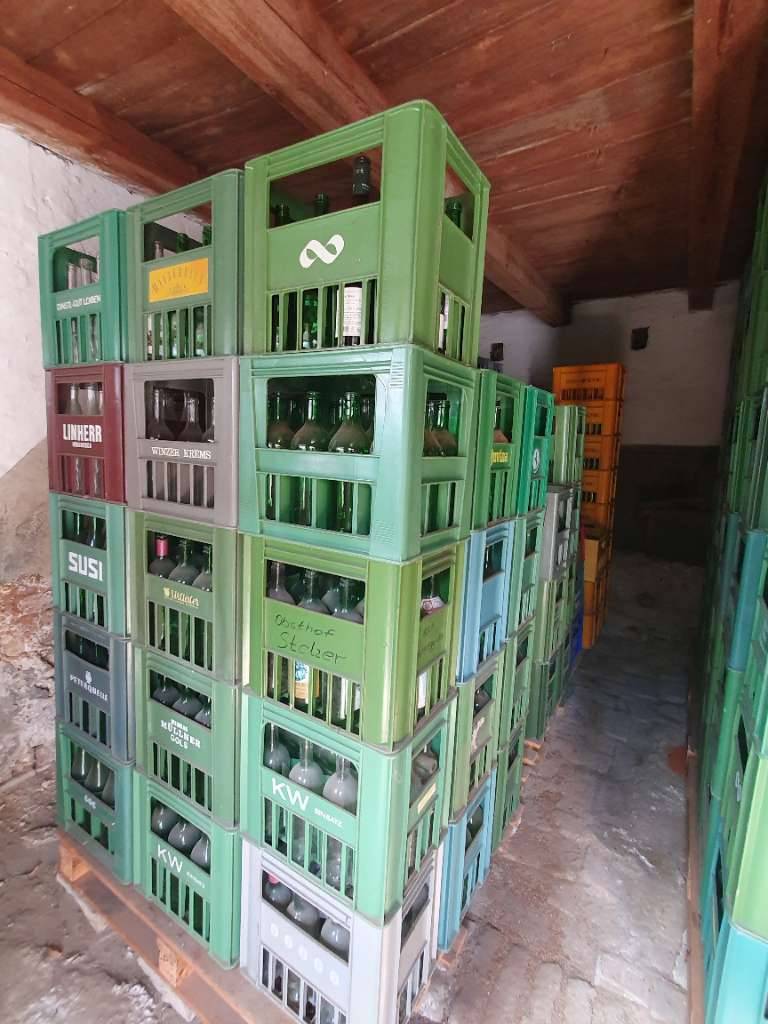 Weinkisten inkl. Flaschen