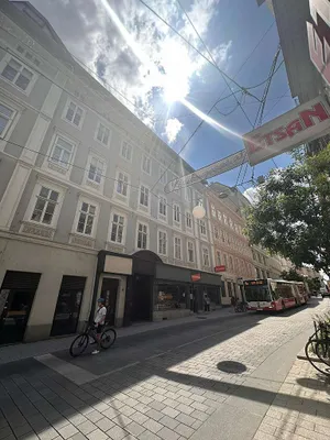 NEUBAUGASSE**** TRAUMWOHNUNG – Bild 2