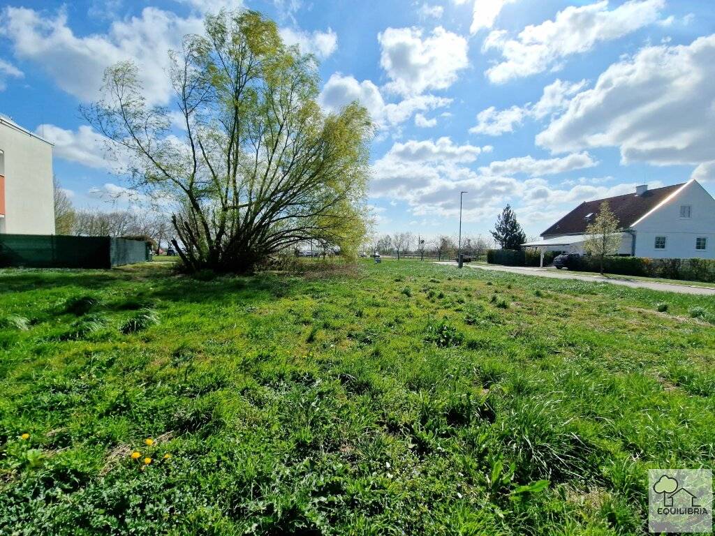 TRAUMHAFTES BAUGRUNDSTÜCK IN BESTER LAGE - 772 M² IN DONNERSKIRCHEN --NAHE BAHNHOF und GOLFCLUB - Ansicht 3
