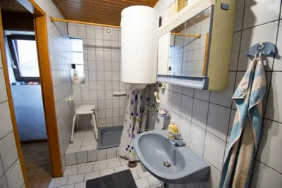 5-Zimmer-Haus kaufen in Wiener Neustadt Land – 137,55 m², € 189.000 – Bild 8 von 14