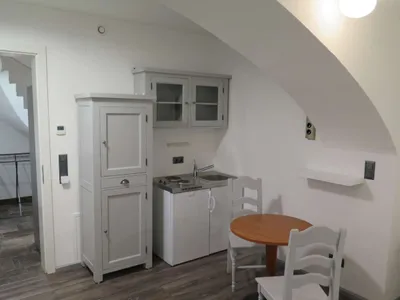 7-Zimmer-Wohnung kaufen in Wien – 140 m², € 370.000 – Bild 12 von 21