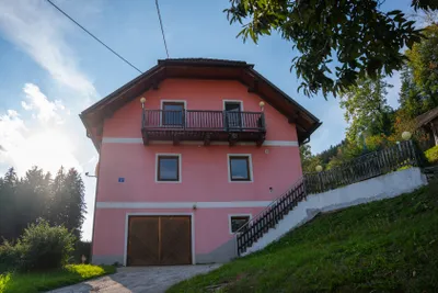 Haus kaufen in Feldkirchen – 178 m², € 500.000 – Bild 2 von 10