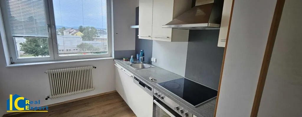 3-Zimmer-Wohnung im Zentrum von Wiener Neustadt mit KFZ Stellplatz um 920 EUR Miete! - Vaade 3