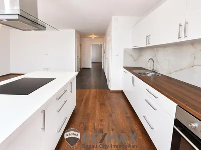 "Lichtdurchflutete 3-Zimmer-Wohnung mit Wohnküche & Kochinsel | 83 m²"