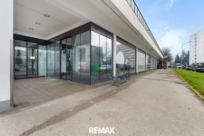 Gewerbeimmobilie mieten in Klagenfurt – 800 m², € 7.493