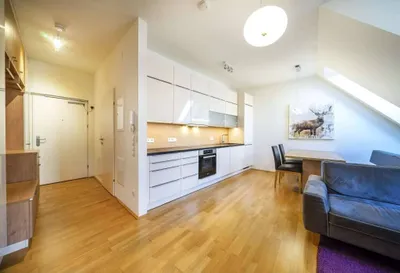 Moderne 2-Zimmer-Dachgeschosswohnung mit Lift & Garagenplatz nahe U4 Hütteldorf