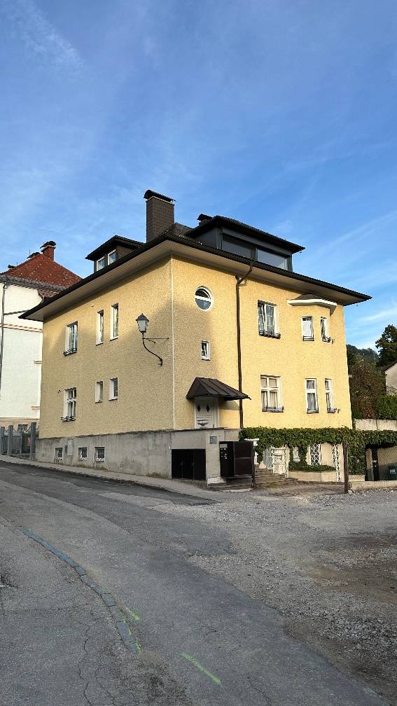Charmante Altbauwohnung mit großer Terrasse für Liebhaber im Zentrum von Kirchdorf zu vermieten - Widok 2
