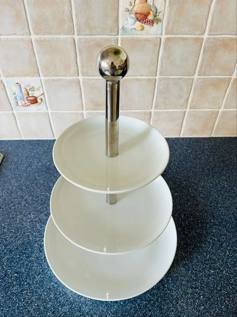tk maxx vasen Beigefarbene Vase mit Henkel 47cm x 25cm __wd2023