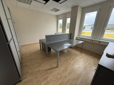 3-Zimmer-Gewerbeimmobilie mieten in Baden – 95 m², € 1.311 – Bild 4 von 10