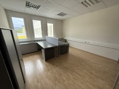 3-Zimmer-Gewerbeimmobilie mieten in Baden – 95 m², € 1.311 – Bild 6 von 10
