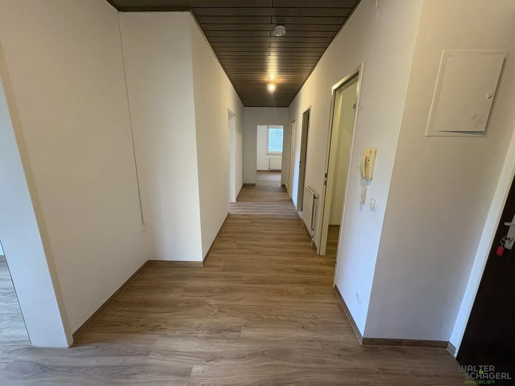 Helle 3 Zimmer Wohnung mit Loggia - Ansicht 3
