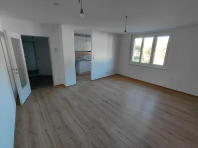 1-Zimmer-Wohnung mieten in Neunkirchen – 41 m², € 450 – Bild 6 von 8