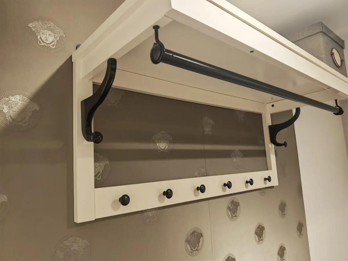 IKEA HEMNES Hutablage, € 45,- (1110 Wien)