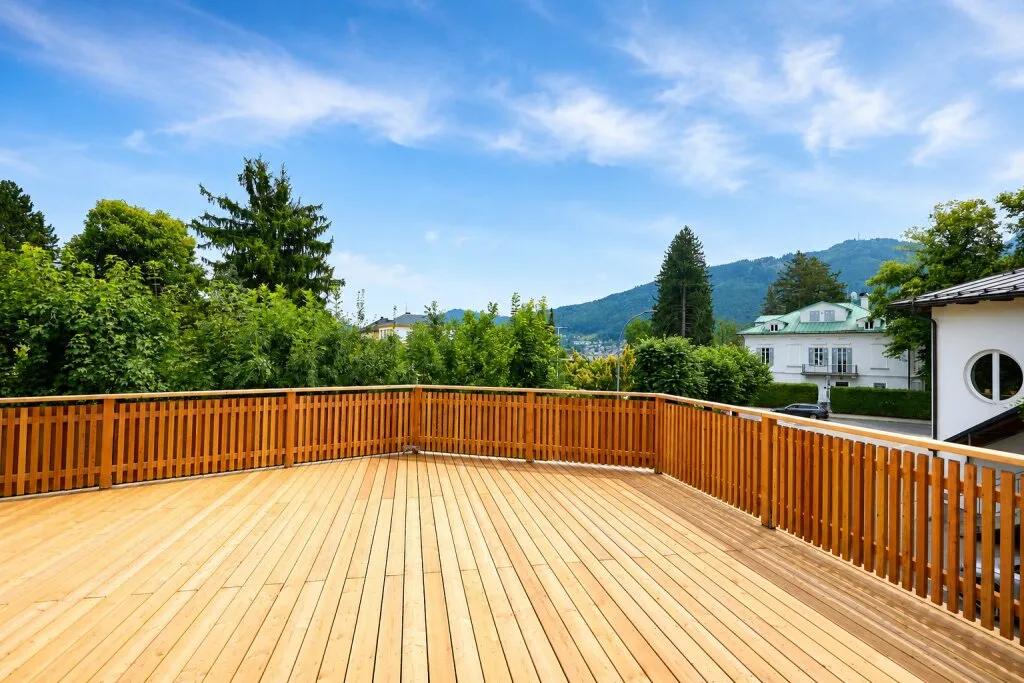 Erstbezug nach Sanierung - 60 m² Wohnfläche - 67 m² Terrasse - Seeblick und Bademöglichkeit - Zweitwohnsitz erlaubt! – pohled 3